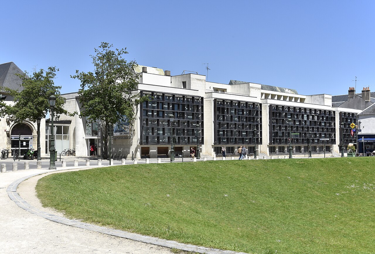 École supérieure d'art et de design d'Orléans (ESAD Orléans)