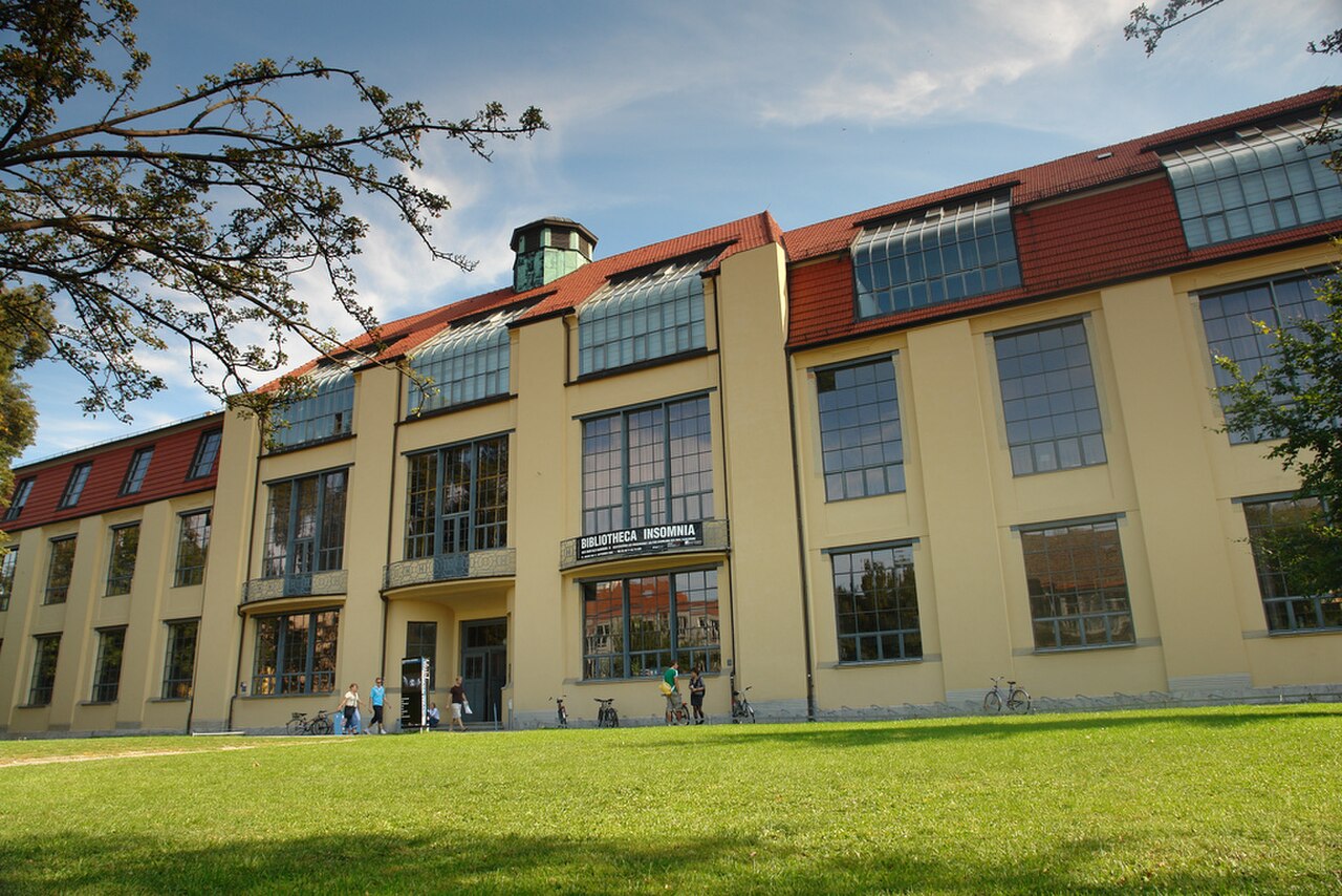 Bauhaus-Universität Weimar — Faculty of Art and Design