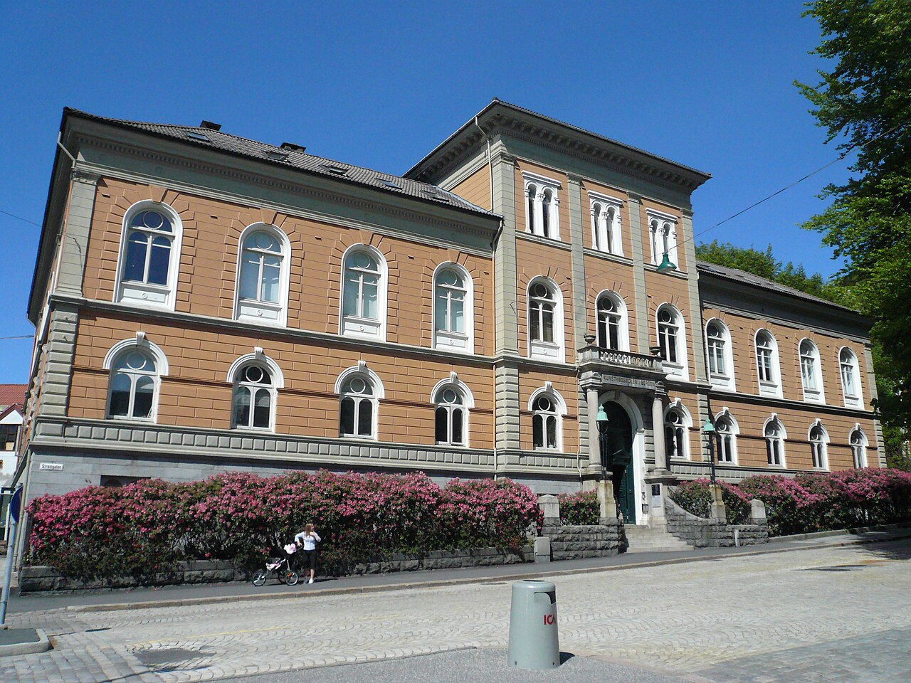 University of Bergen — Faculty of Fine Art, Music and Design (KMD)